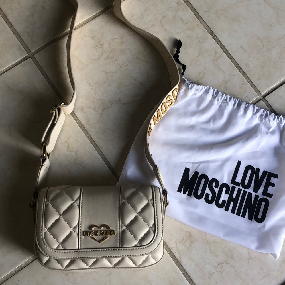 Love Moschino bag